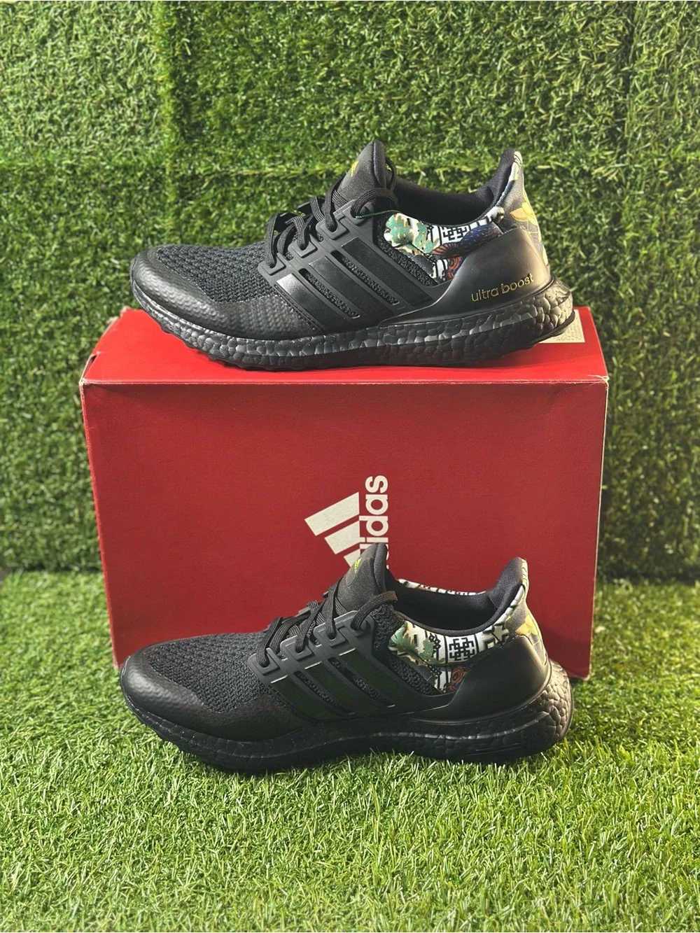 ADIDAS ULTRABOOST DNA , SIZE 7 MENS , COLOR:CORE BLACK/ GOLD METALLIC, NEW